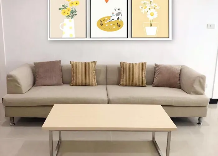 Charming Resident Sukhumvit 22 Phrom Phong Apartment *